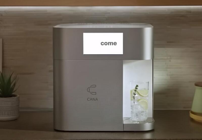 Принтер для холодных напитков Cana One позволяет составить почти любой коктейль